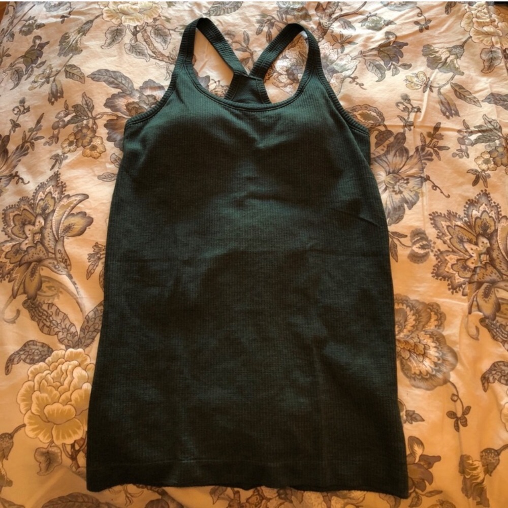 Lululemon green workout top unworn!